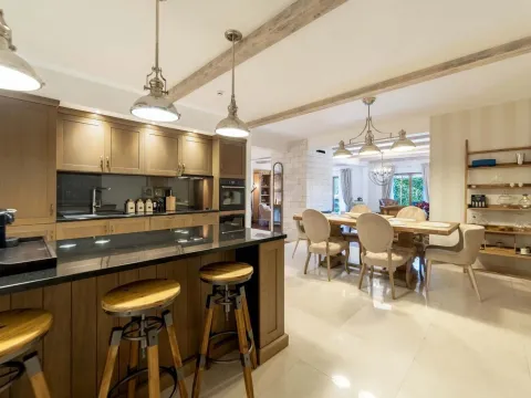 Prodaja, kuća, 193m², Dobrota, Kotor - image 10