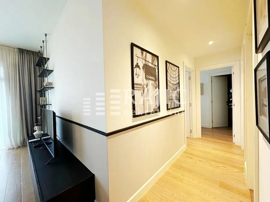 Rent, three bedroom apartment, 80m², Savski Venac, Beograd