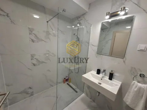 Rent, two bedroom apartment, 650m², Stara Varoš, Podgorica - image 10