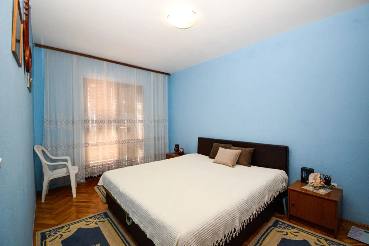 Prodaja, kuća, 300m², Stari Aerodrom, Podgorica