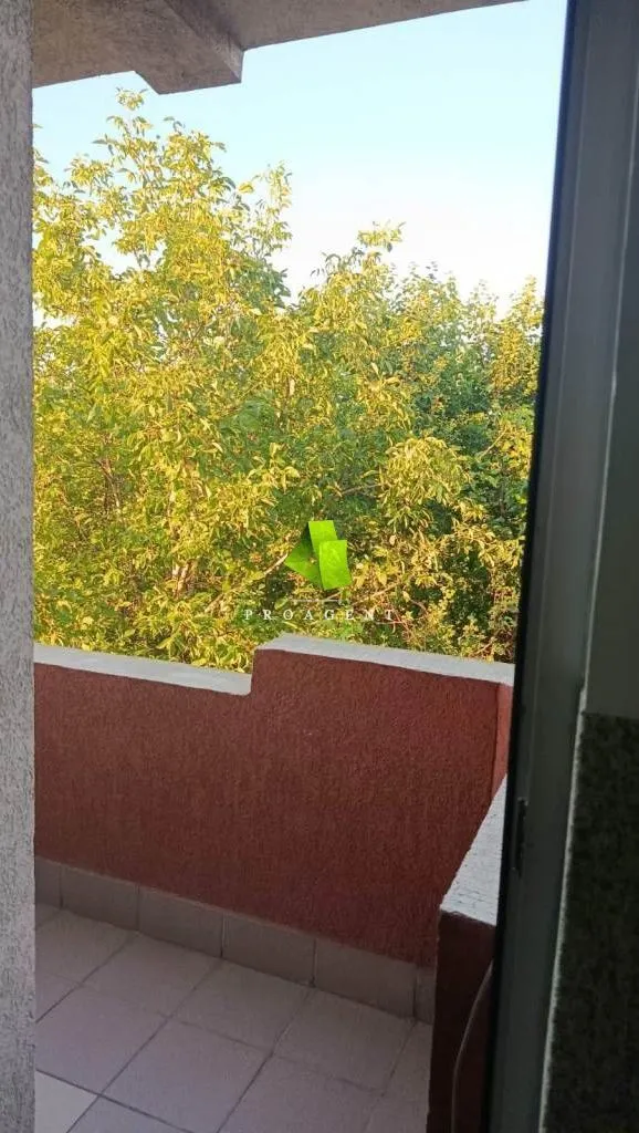 Prodaja, trosoban stan, 99m², Pantelej, Niš