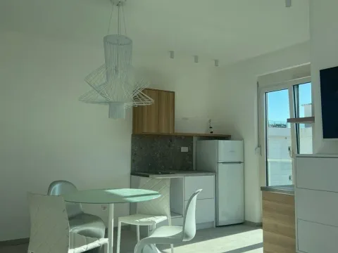 Prodaja, dvosoban stan, 73m², Bečići, Budva - image 5