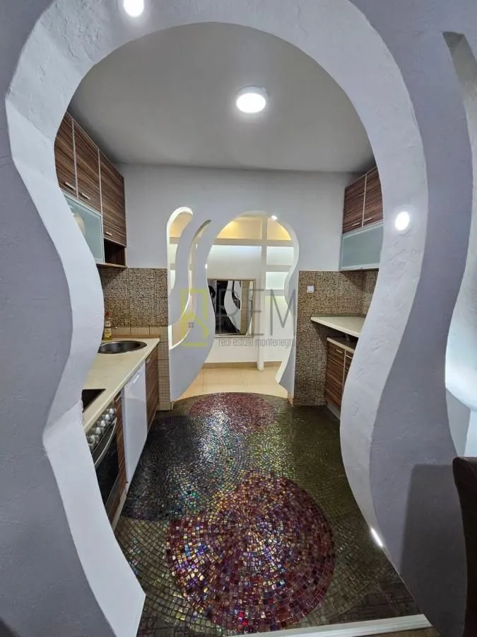 Rent, two bedroom apartment, 68m², Stari Aerodrom, Podgorica