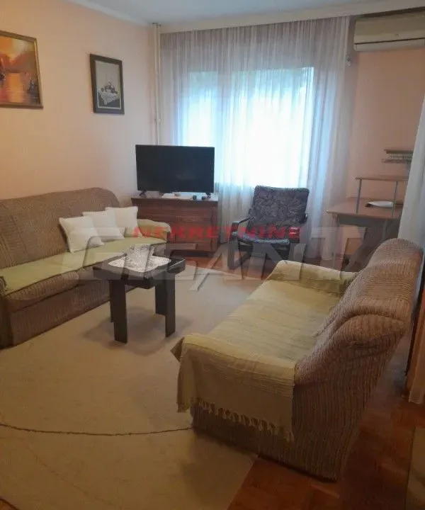 Izdavanje, trosoban stan, 87m², Banjica, Voždovac Sve Podlokacije
