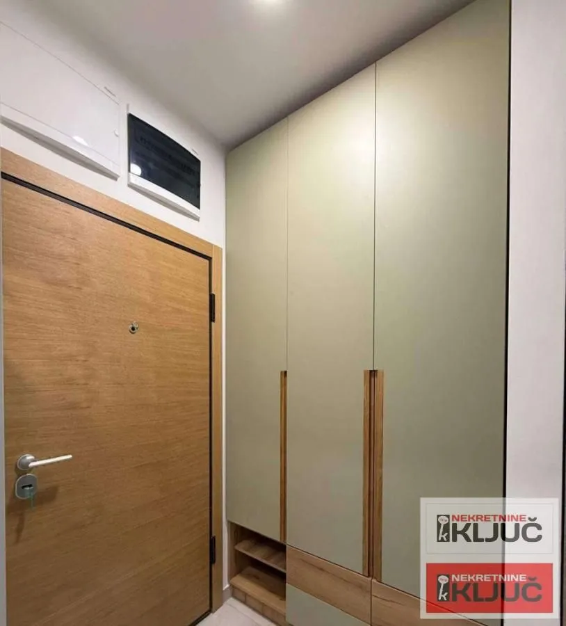 Izdavanje, garsonjera, 28m², Novo naselje, Novi Sad