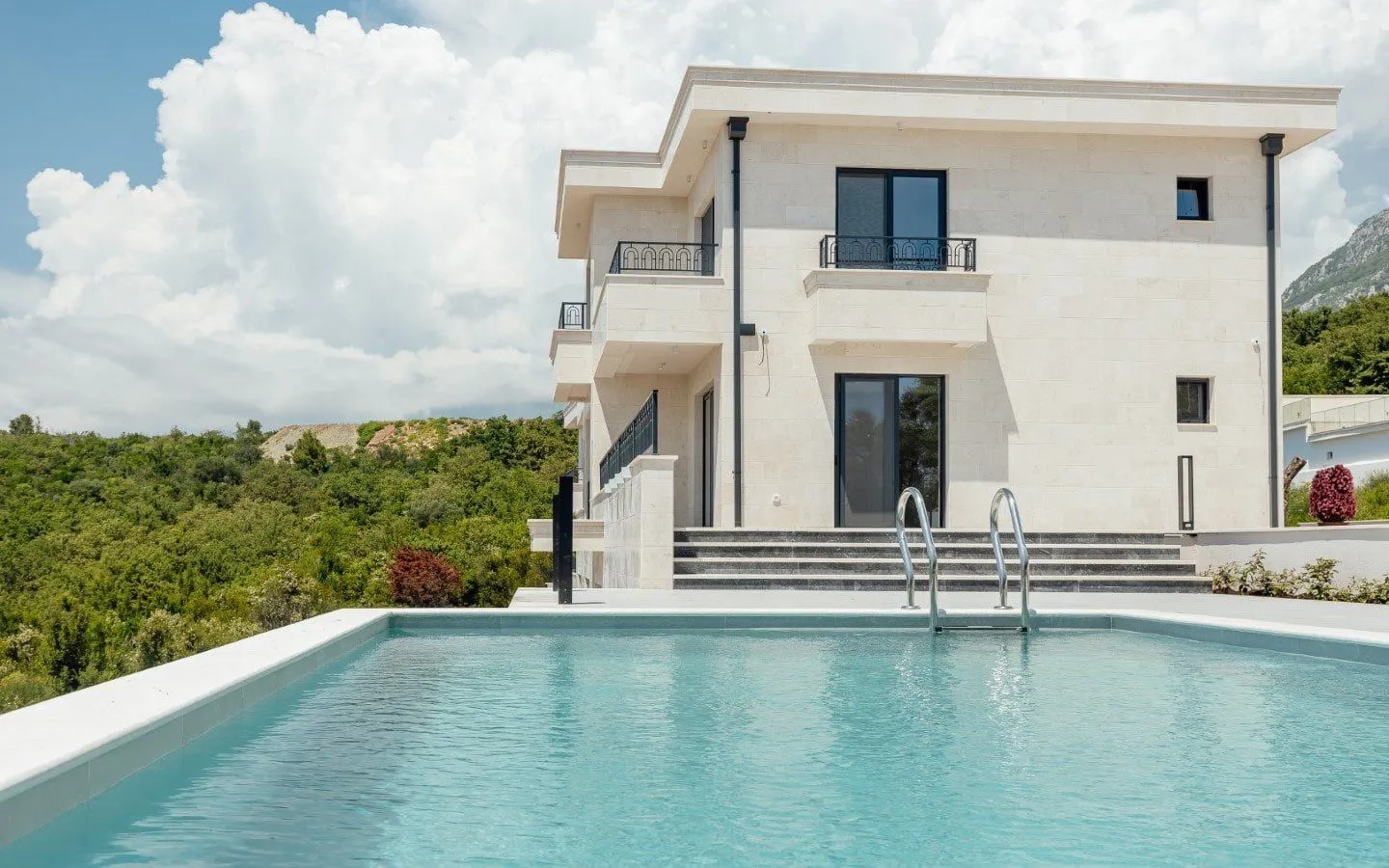 Sale, house, 318m², Reževići, Budva