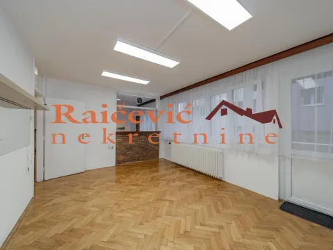 Izdavanje, poslovni prostor, 58m², Kalenić Pijaca, Vračar Sve Podlokacije - image 3