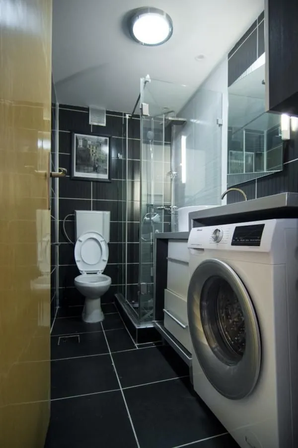 Izdavanje, dvosoban stan, 47m², Centar, Niš