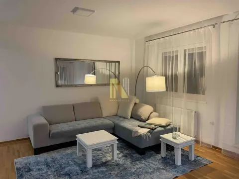 Izdavanje, stan, 100m², Socijalno, Novi Sad Sve Podlokacije - image 2