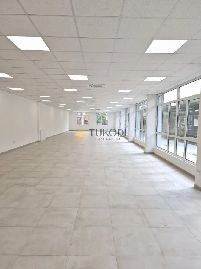 Rent, office space, 930m², Telep, Novi Sad Sve Podlokacije
