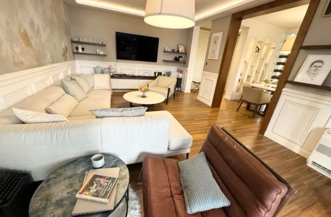 Prodaja, trosoban stan, 122m², Centar, Podgorica