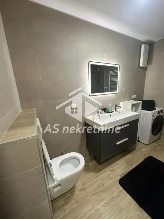Rent, two bedroom apartment, 49m², Južni Bulevar, Vračar Sve Podlokacije