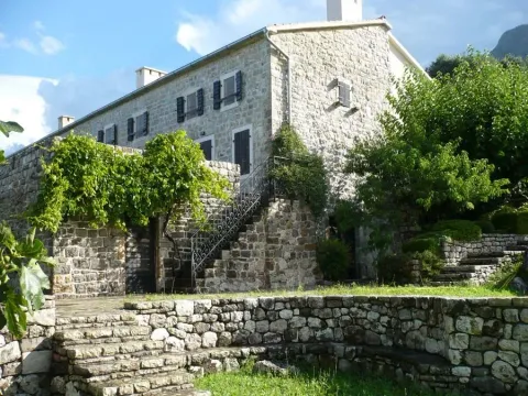 Sale, house, 600m², Sveti Stefan, Budva - image 3