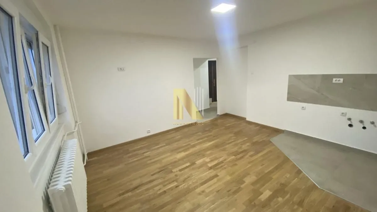 Prodaja, trosoban stan, 54m², Sajmište, Novi Sad