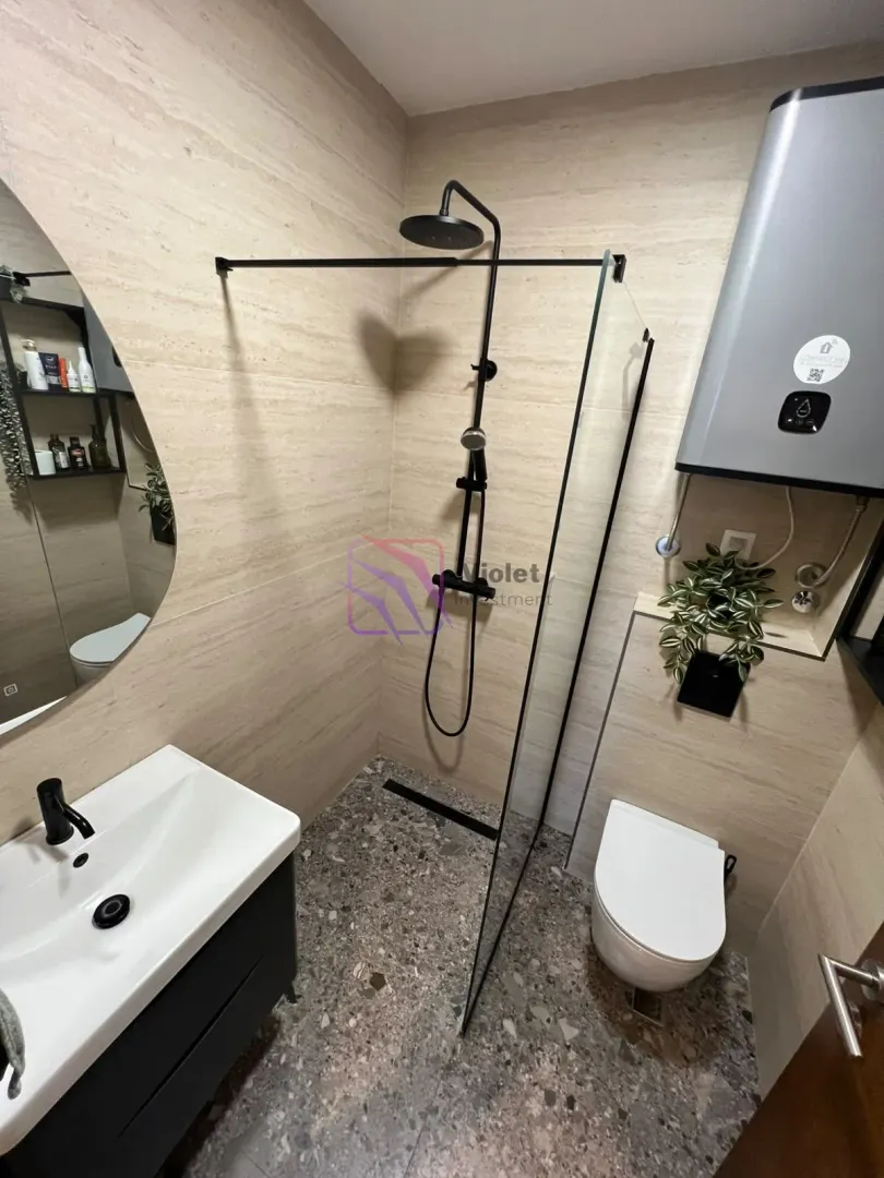 Prodaja, trosoban stan, 82m², Centar, Podgorica