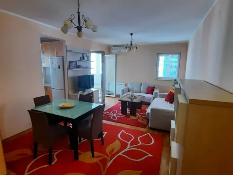 Rent, two bedroom apartment, 70m², Budva, Crna Gora - image 3