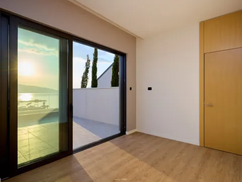 Prodaja, dvosoban stan, 81m², Porto Montenegro, Tivat - image 20