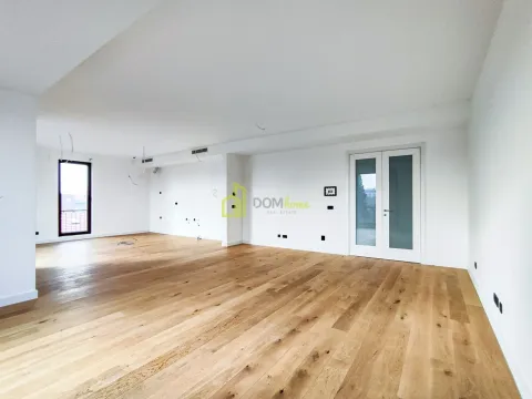 Izdavanje, trosoban stan, 143m², Centar, Podgorica - image 7