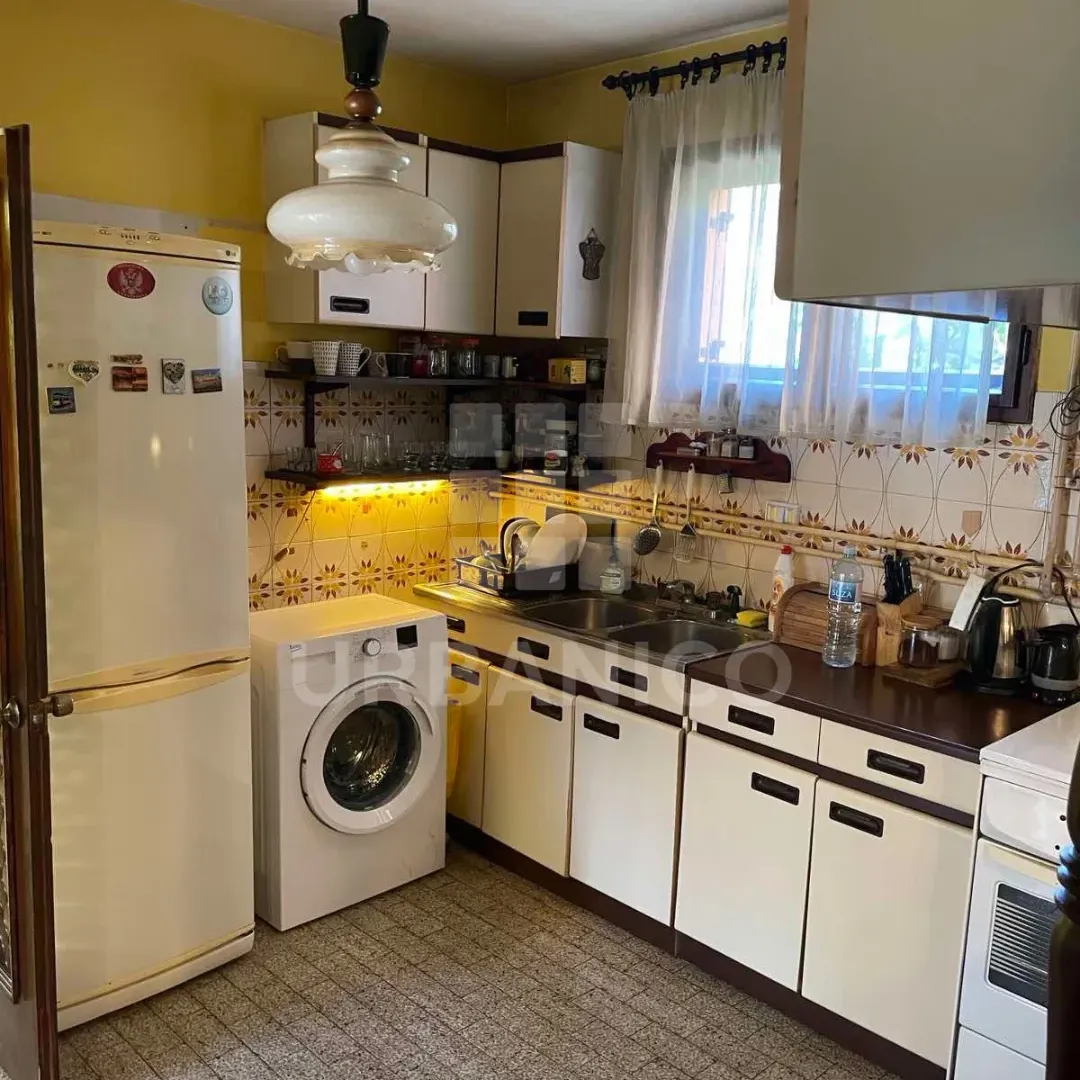 Sale, house, 220m², Centar, Cetinje