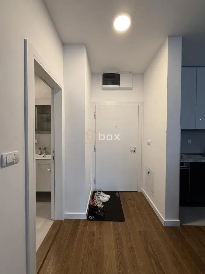 Rent, studio apartment, 38m², Medijana, Niš