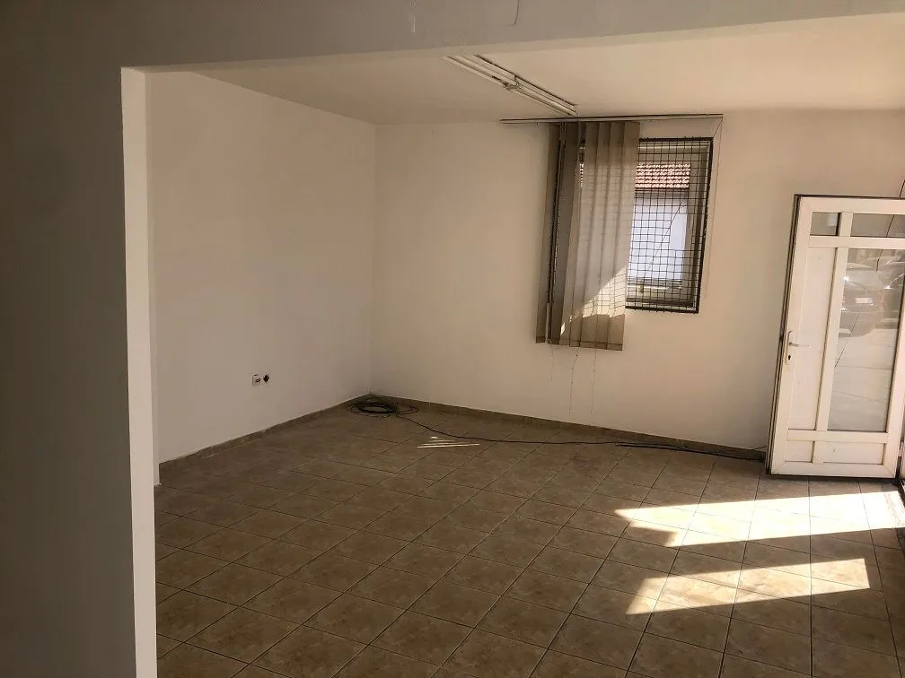 Rent, office space, 70m², Altina, Beograd