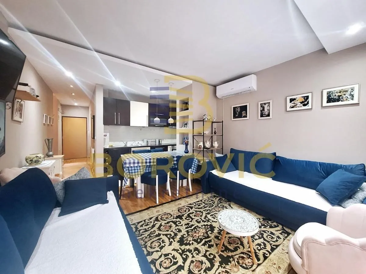 Prodaja, trosoban stan, 54m², Šumice, Beograd