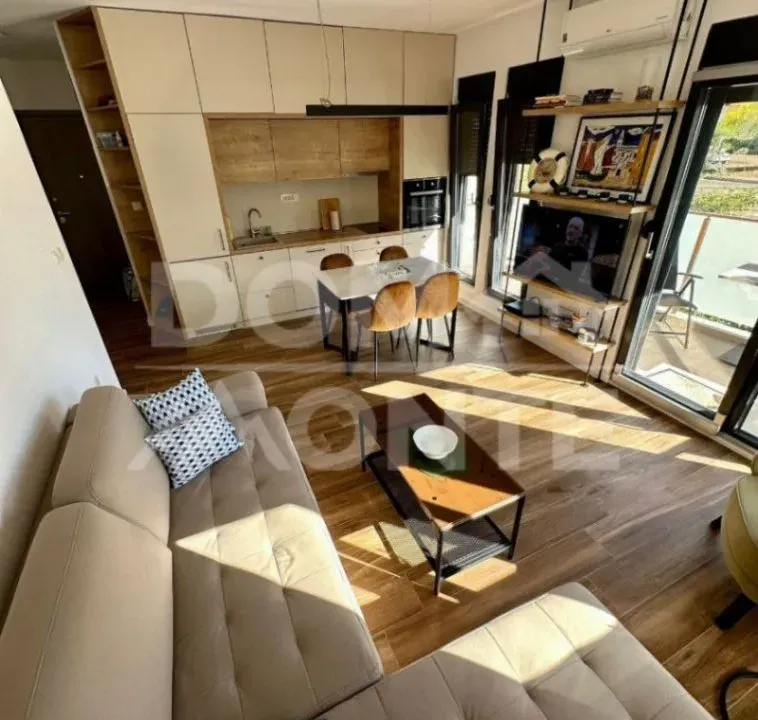 Izdavanje, jednosoban stan, 50m², Donja Lastva, Tivat