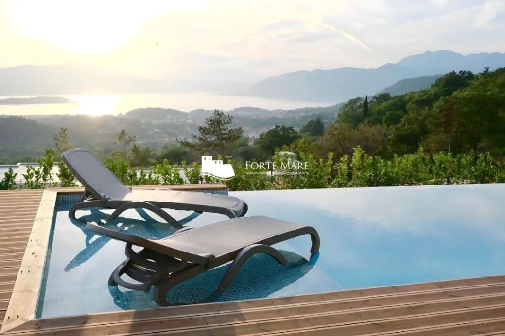 Prodaja, kuća, 114m², Tivat, Crna Gora