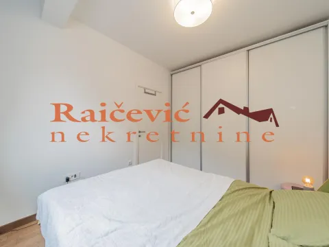 Rent, two bedroom apartment, 40m², Šumice, Beograd - image 14