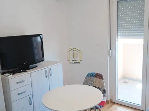 Izdavanje, stan, 28m², Tuški Put, Podgorica - image 7