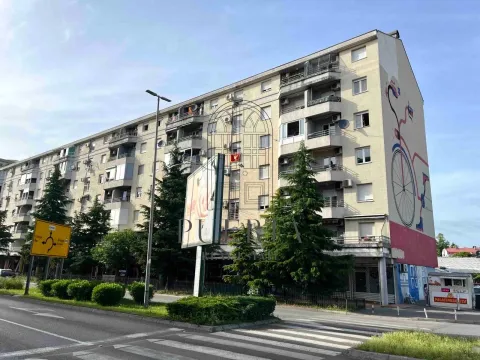 Izdavanje, jednosoban stan, 37m², Stari Aerodrom, Podgorica - image 12