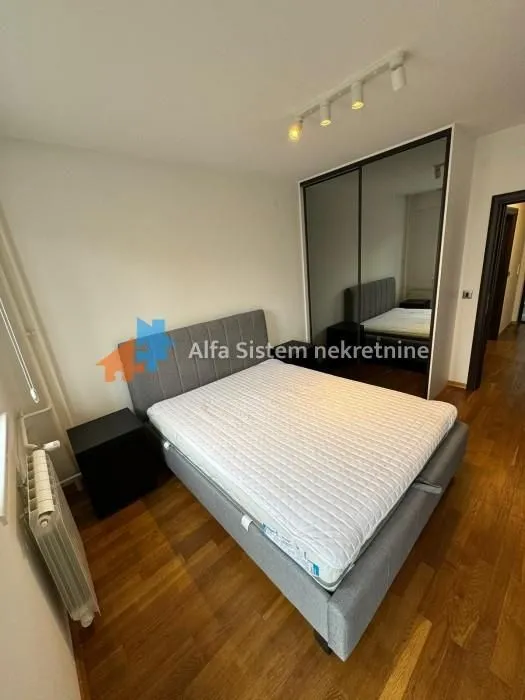 Izdavanje, dvosoban stan, 55m², Sarajevska, Beograd