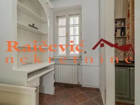 Izdavanje, trosoban stan, 113m², Stari Grad, Beograd - image 17