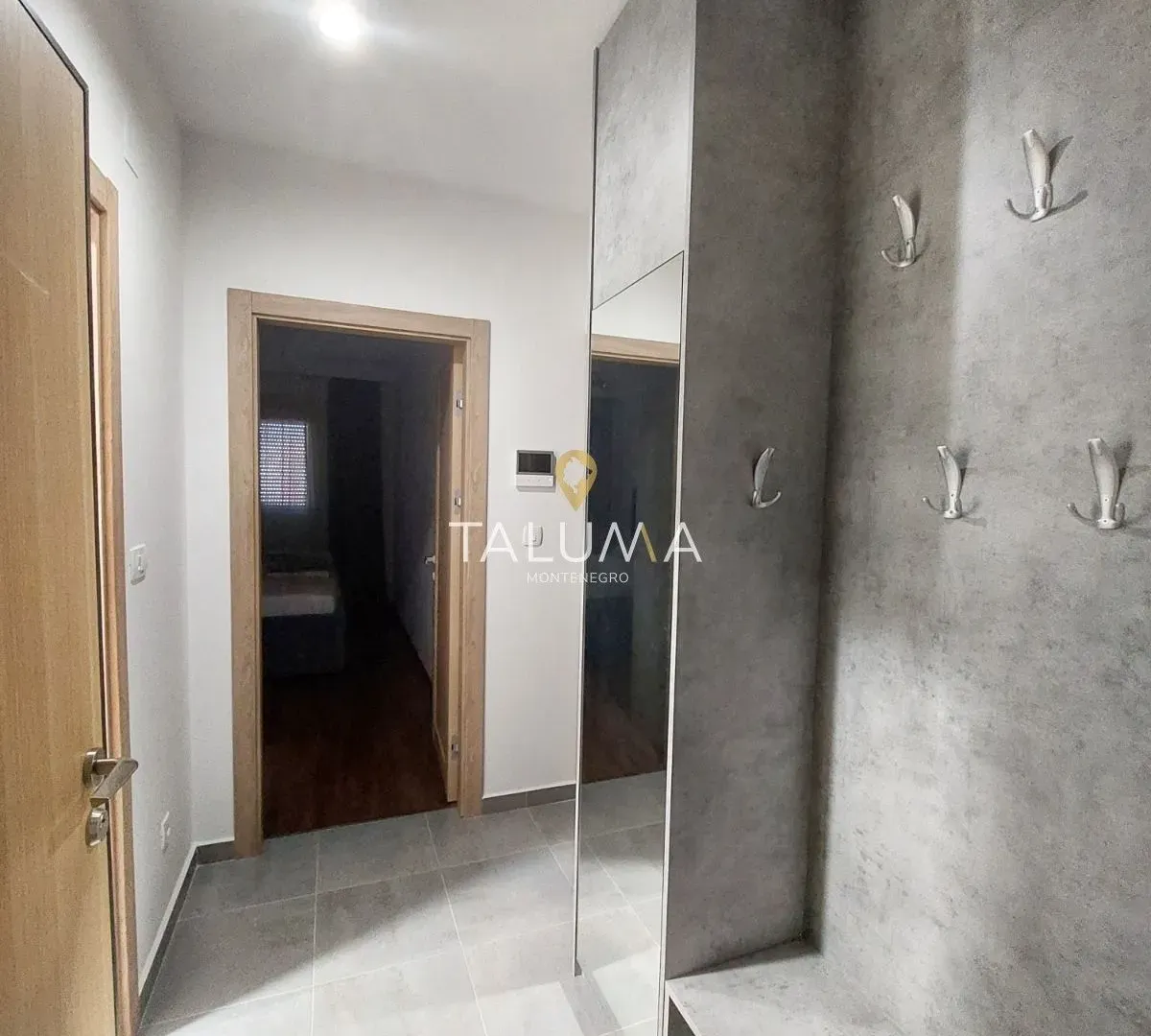 Izdavanje, jednosoban stan, 49m², City Kvart, Podgorica