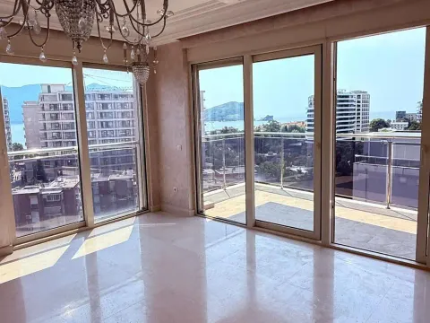 Prodaja, trosoban stan, 326m², Budva, Crna Gora - image 4