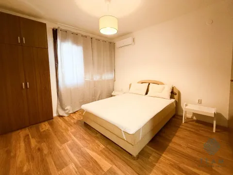 Izdavanje, trosoban stan, 95m², Tuški Put, Podgorica - image 8