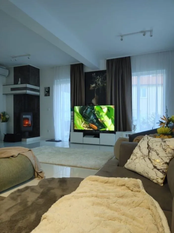 Prodaja, kuća, 160m², Herceg Novi, Crna Gora