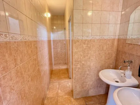 Izdavanje, poslovni prostor, 400m², Ilino, Bar - image 9