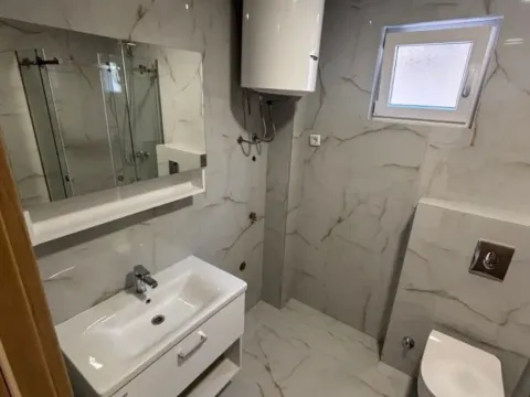 Sale, one bedroom apartment, 65m², Dubovica, Budva - image 6