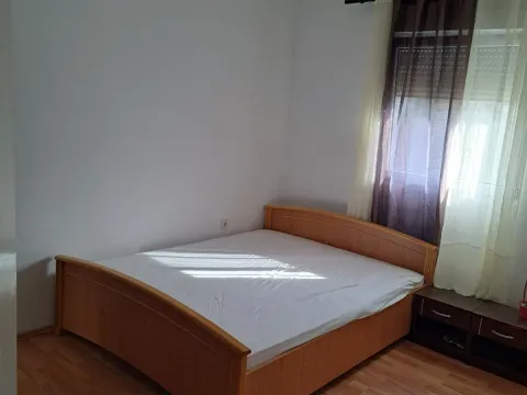 Rent, one bedroom apartment, 58m², Lastva Grbaljska, Kotor - image 5