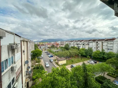 Prodaja, jednosoban stan, 55m², Stari Aerodrom, Podgorica - image 11