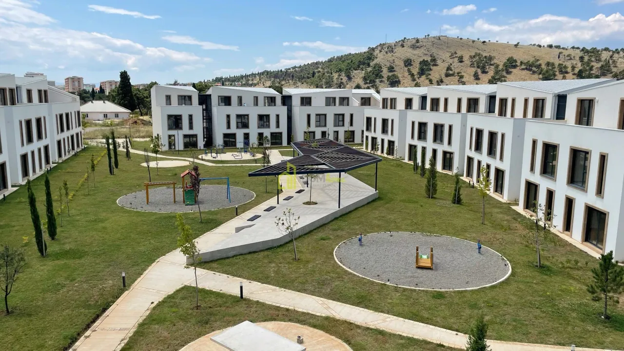 Prodaja, trosoban stan, 106m², Zagorič, Podgorica