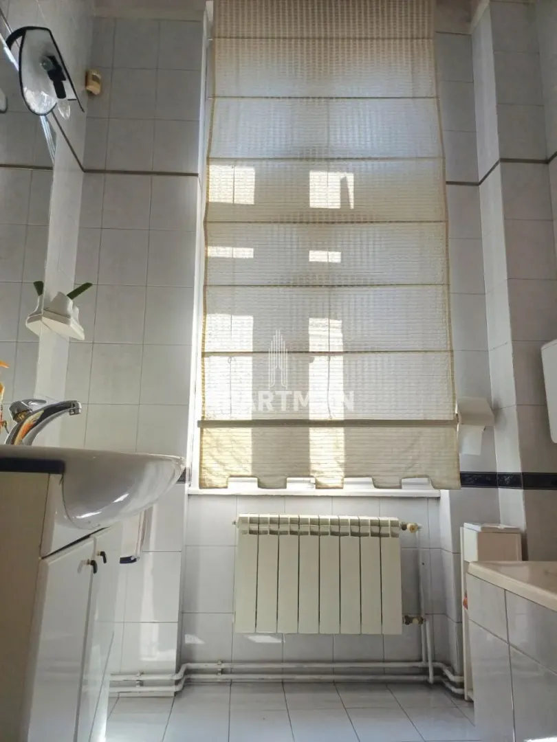Sale, three bedroom apartment, 90m², Stari Grad, Beograd