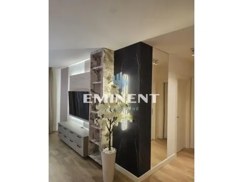 Izdavanje, trosoban stan, 81m², Savski Venac, Beograd - image 5