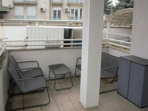 Izdavanje, četvorosoban stan, 110m², Senjak, Beograd - image 18