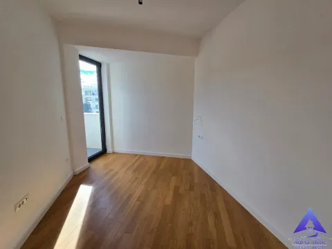 Sale, one bedroom apartment, 67m², Bečići, Budva - image 8