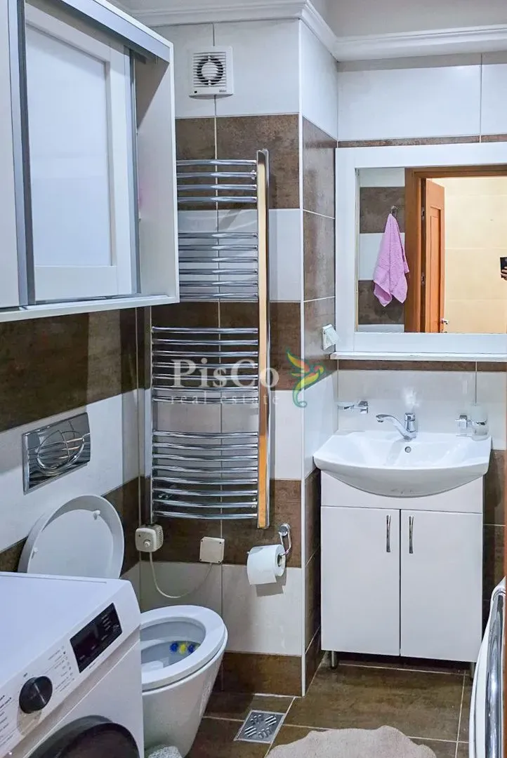 Izdavanje, jednosoban stan, 55m², Centar, Podgorica
