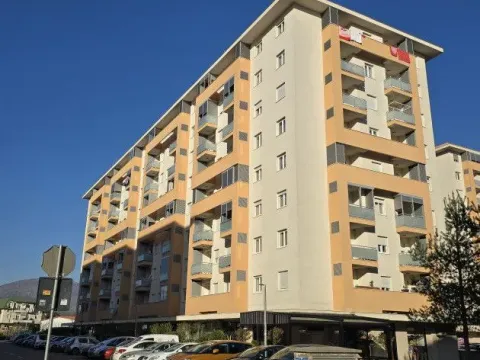 Rent, parking/garage, 15m², Zagorič, Podgorica - image 2