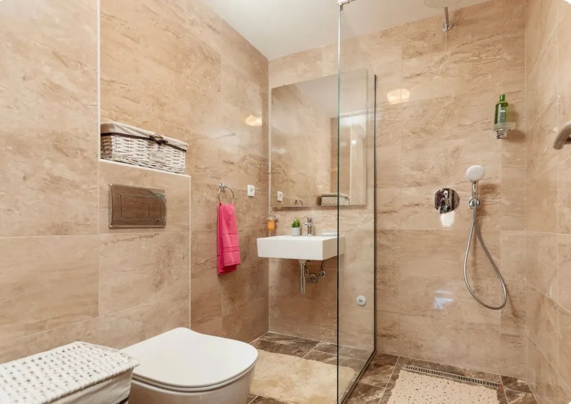 Prodaja, dvosoban stan, 71m², Centar, Budva