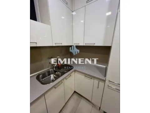 Izdavanje, trosoban stan, 86m², Tašmajdan, Palilula Sve Podlokacije - image 4